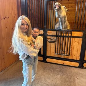 Meet your Posher, Ali